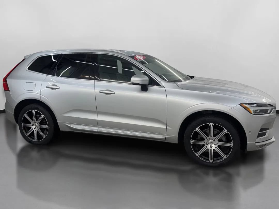 Used 2021 Volvo XC60 T5 Inscription w/ Protection Package AWD/4WD image 11