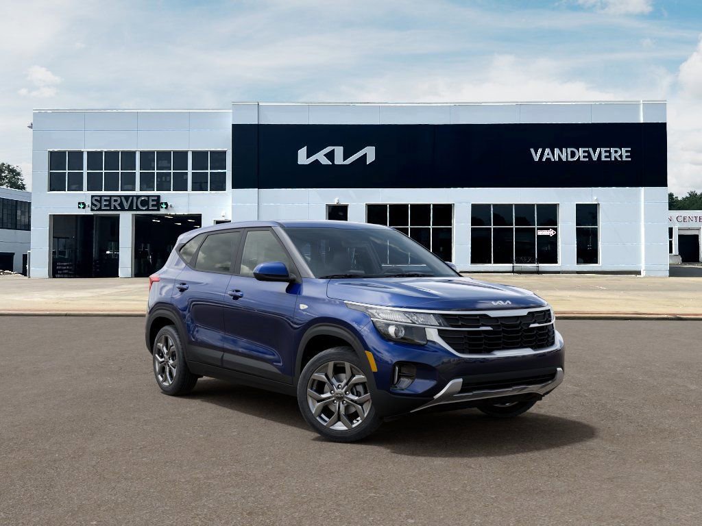 New 2026 Kia Seltos LX FWD image 11