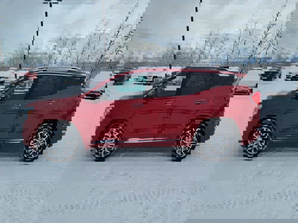 Used 2023 GMC Terrain Denali image 2