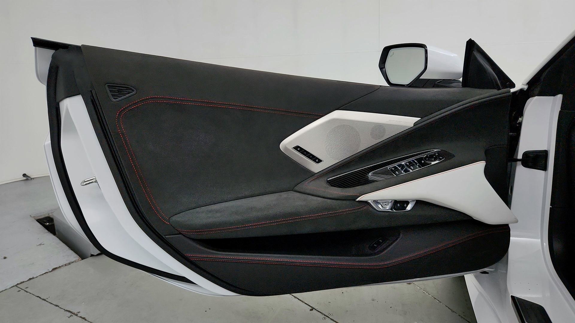 Certified 2023 Chevrolet Corvette Stingray Premium Conv w/ Z51 Performance Package RWD image 11