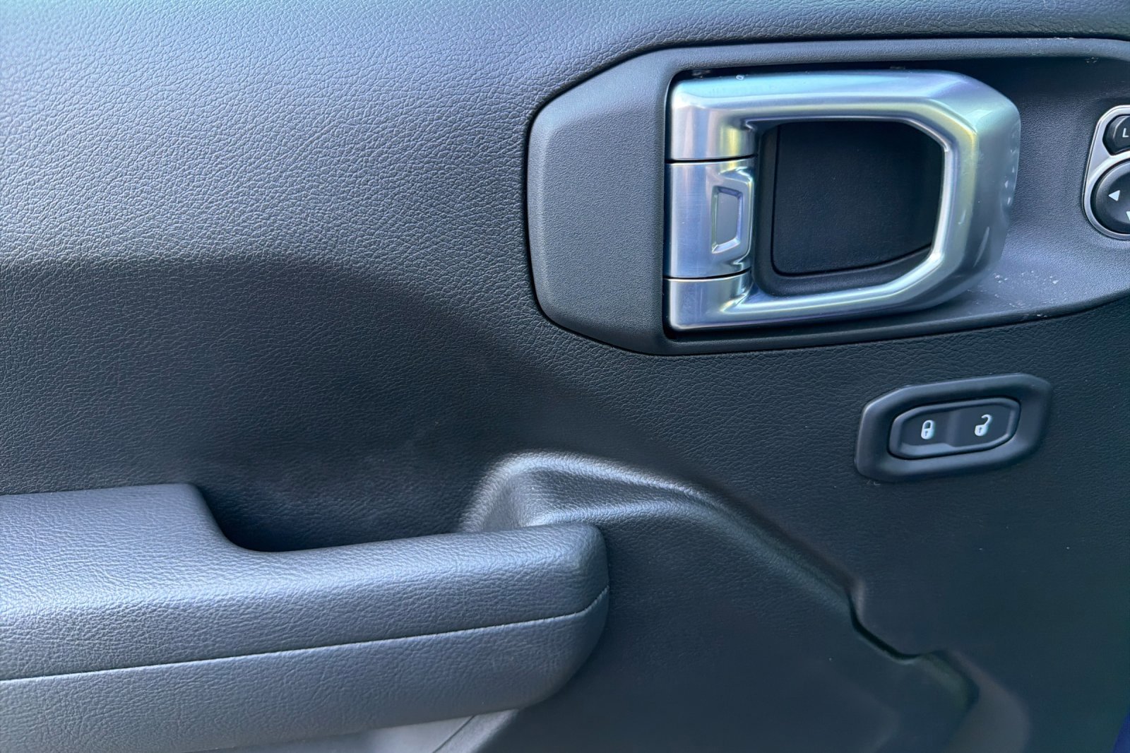 New 2026 Jeep Wrangler Rubicon image 9