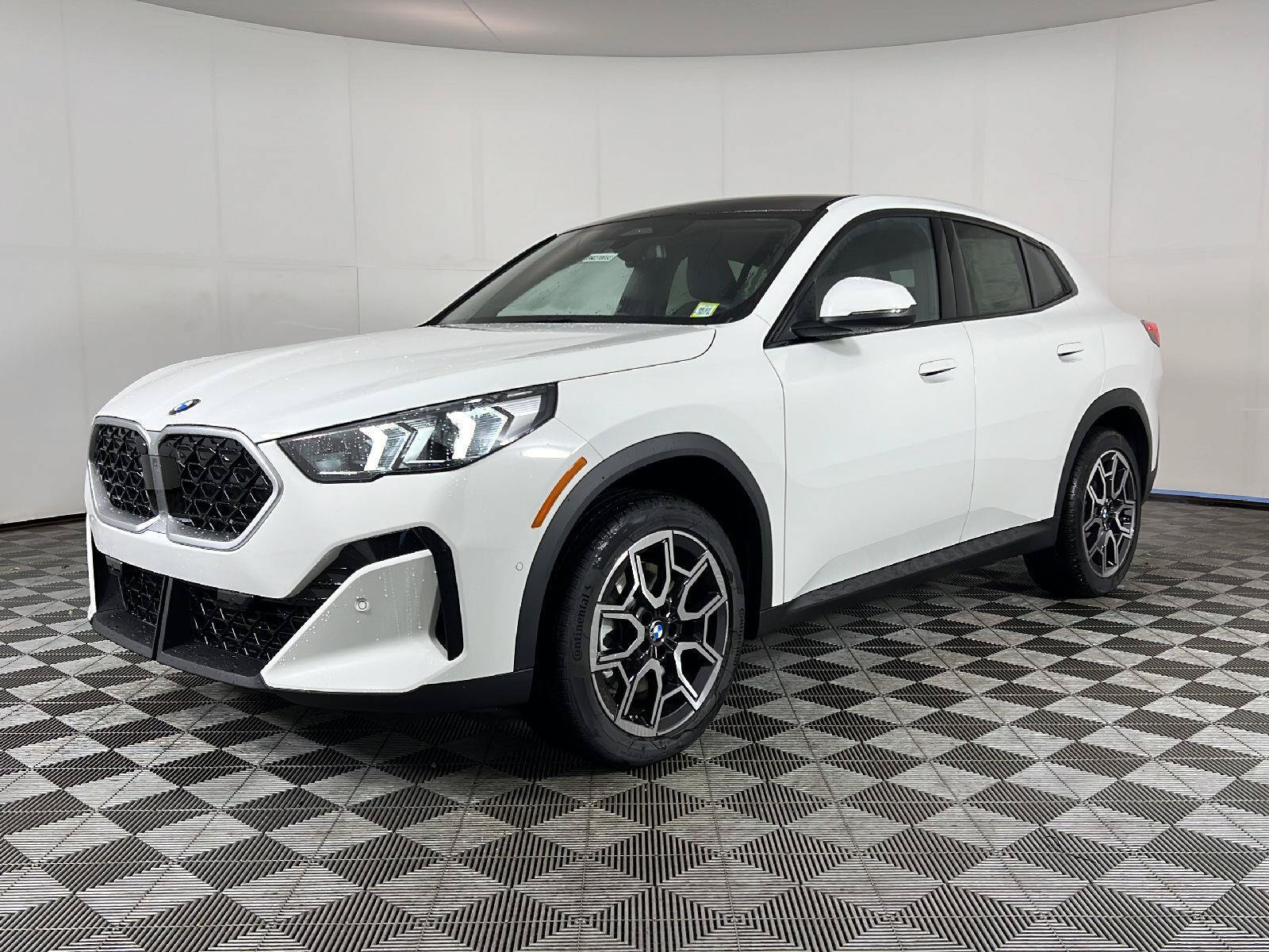 New 2027 BMW X2 xDrive28i w/ Convenience Package AWD/4WD image 7