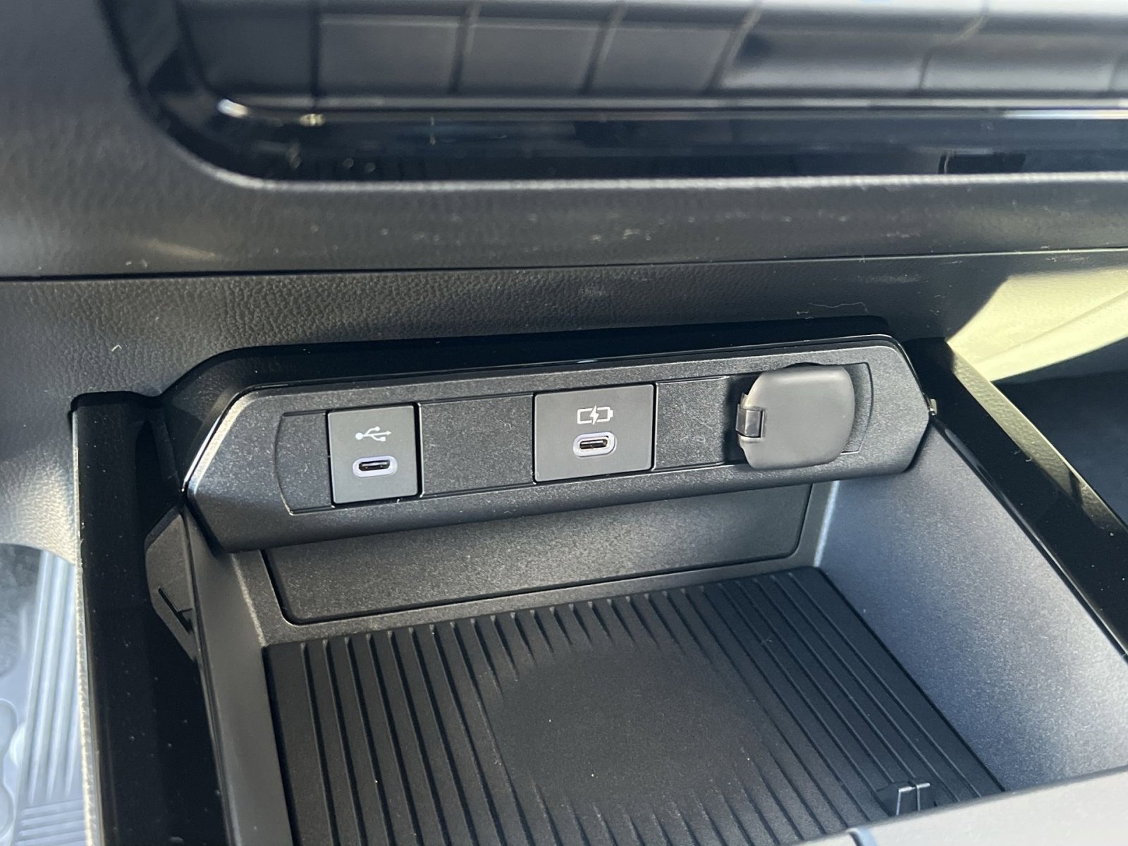 New 2026 Toyota Prius Plug-In Hybrid image 21