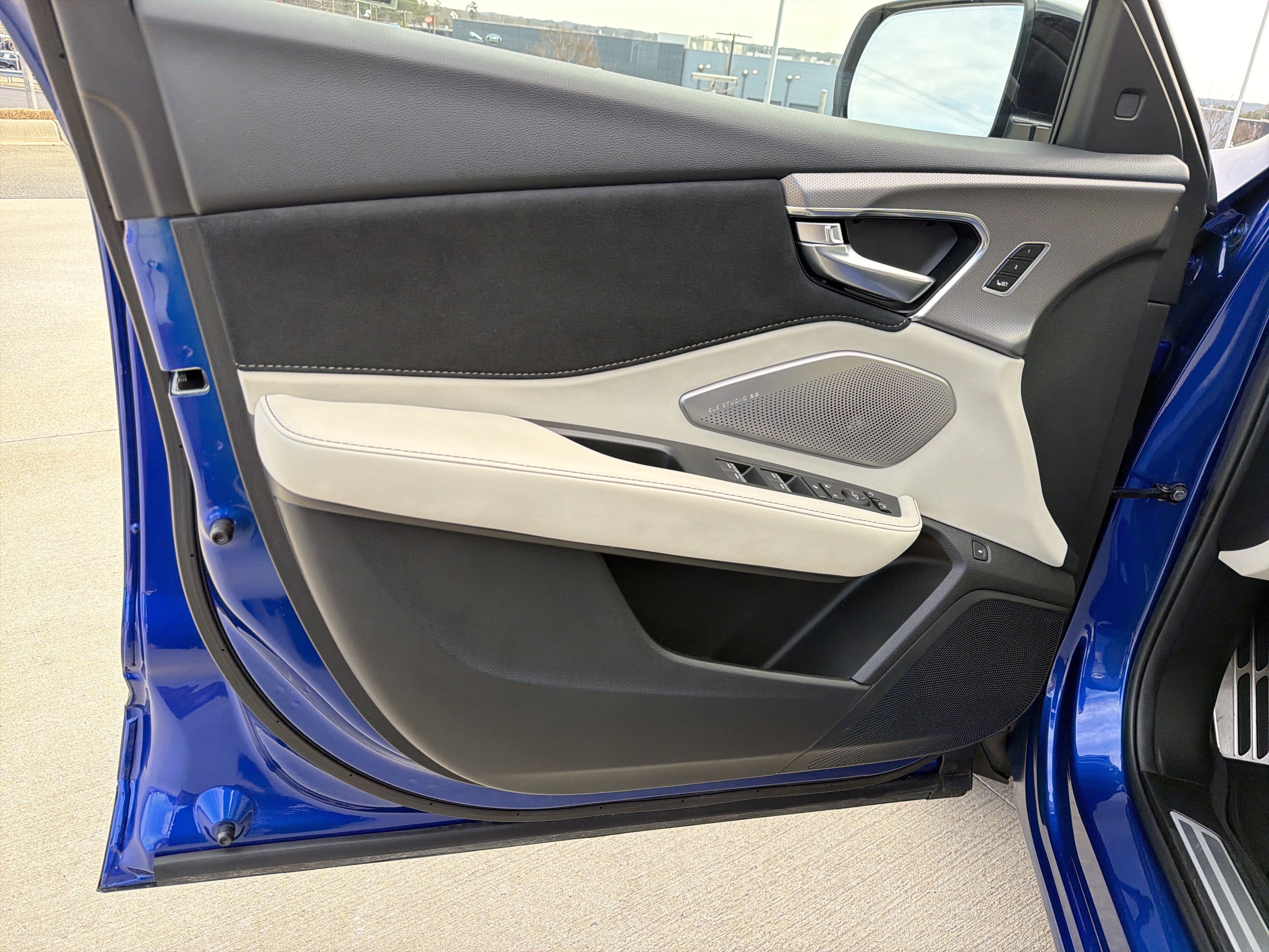 Used 2025 Acura RDX A-Spec image 14