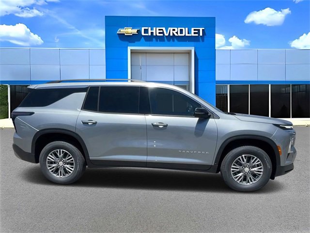New 2026 Chevrolet Traverse LT w/ LPO, Floor Liner Package image 2