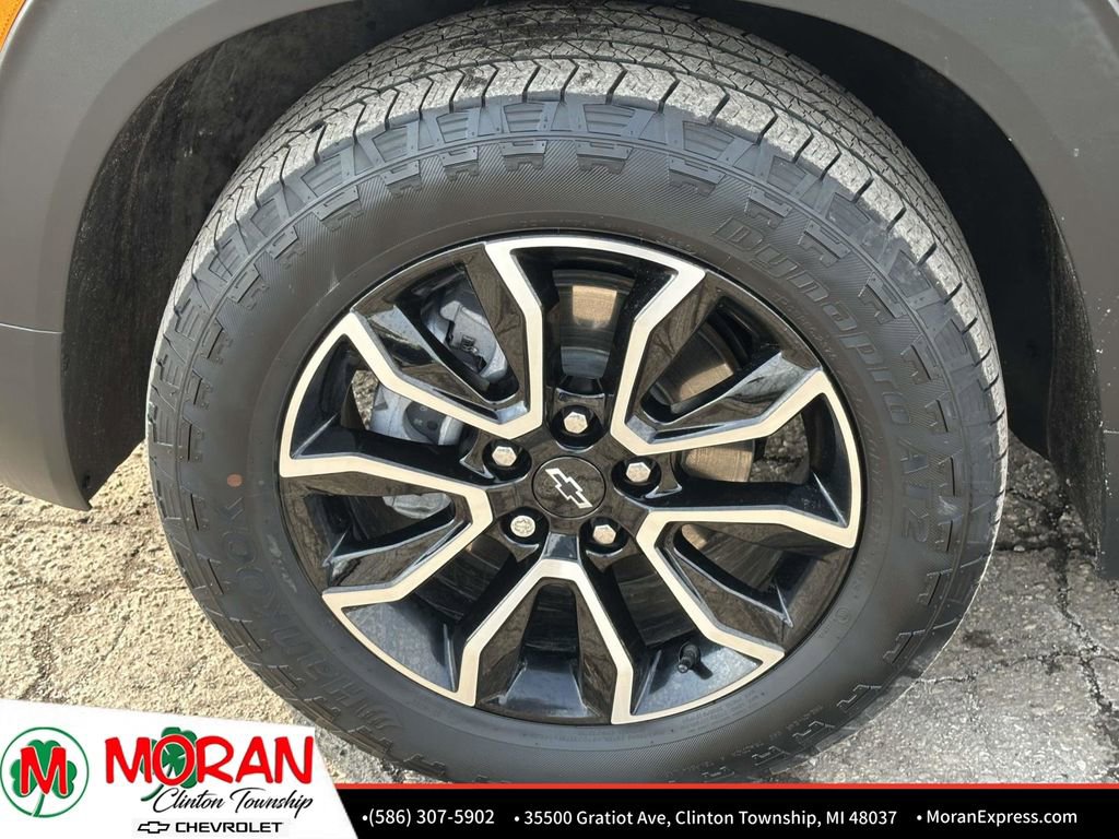 Used 2024 Chevrolet TrailBlazer ACTIV w/ Driver Confidence Package AWD/4WD image 9