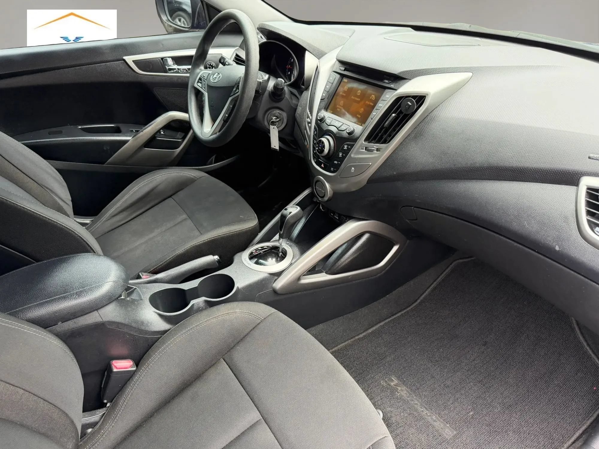 Used 2013 Hyundai Veloster FWD image 12