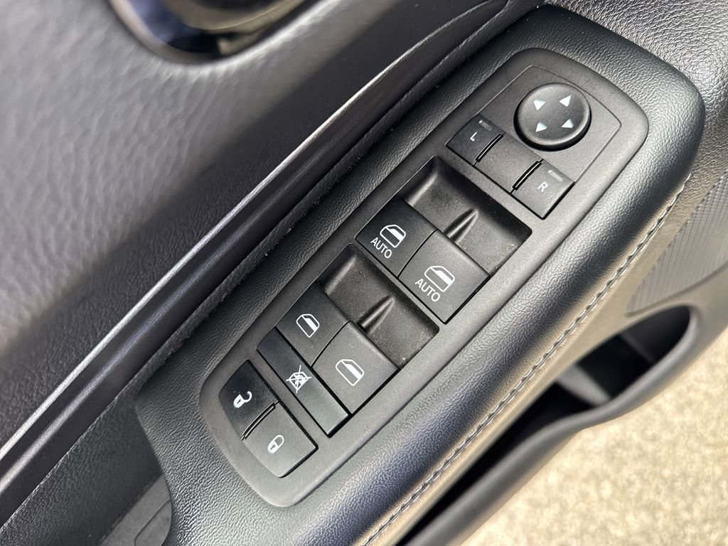 Used 2023 Dodge Durango SXT Launch Edition image 11