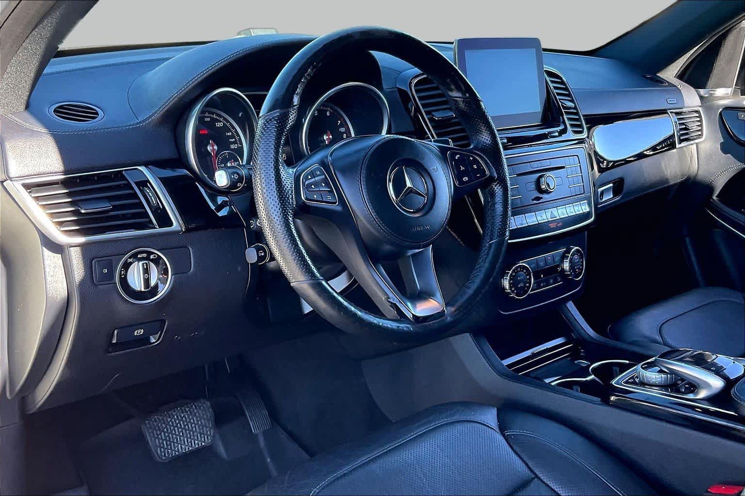 Used 2017 Mercedes-Benz GLS 550 4MATIC image 16
