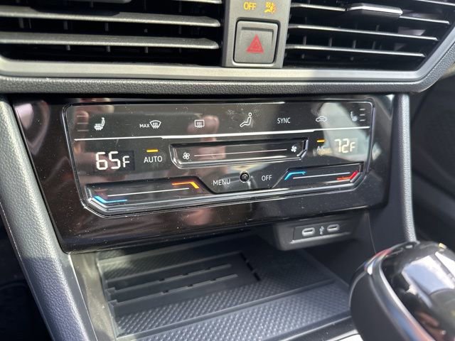 New 2026 Volkswagen Jetta SE FWD image 17