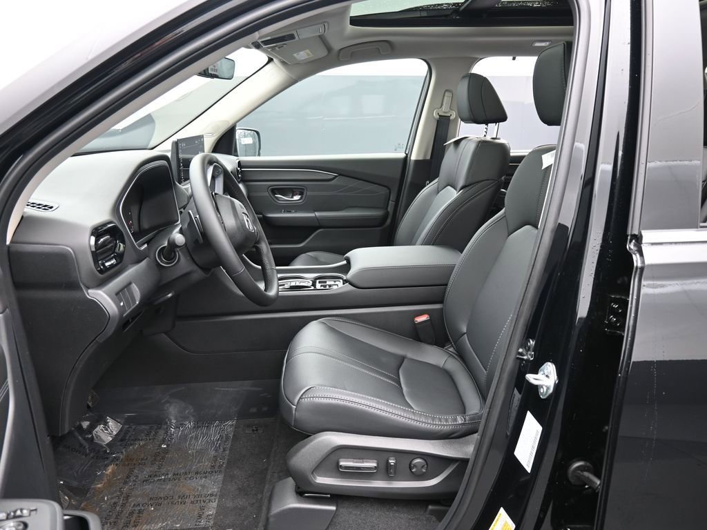 New 2026 Honda Pilot Touring image 32