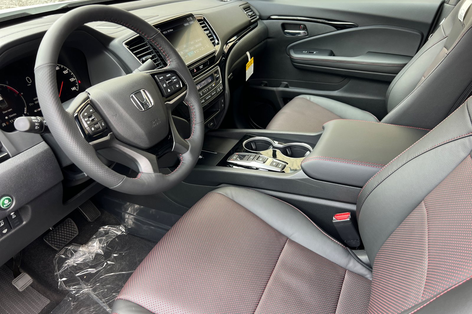 New 2026 Honda Ridgeline Black Edition image 9