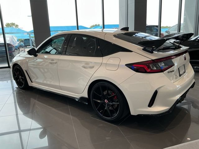 Used 2025 Honda Civic Type R image 4