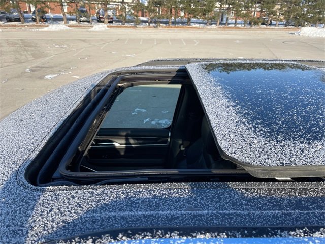 Used 2022 Jeep Wagoneer Series I w/ Premium Group I image 17