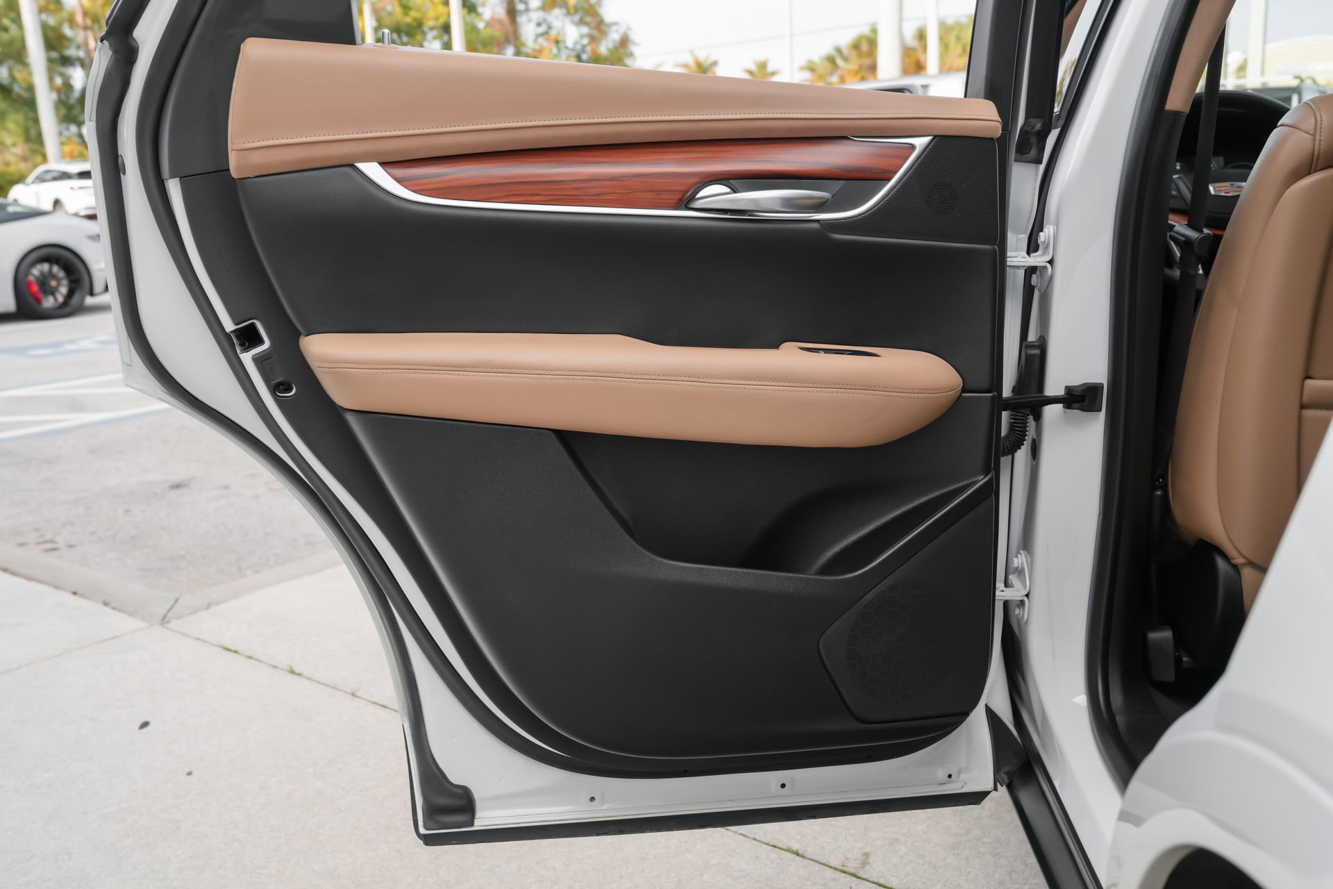 Used 2019 Cadillac XT5 Platinum image 31