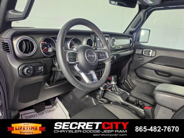 Used 2023 Jeep Wrangler Unlimited Sahara AWD/4WD image 11