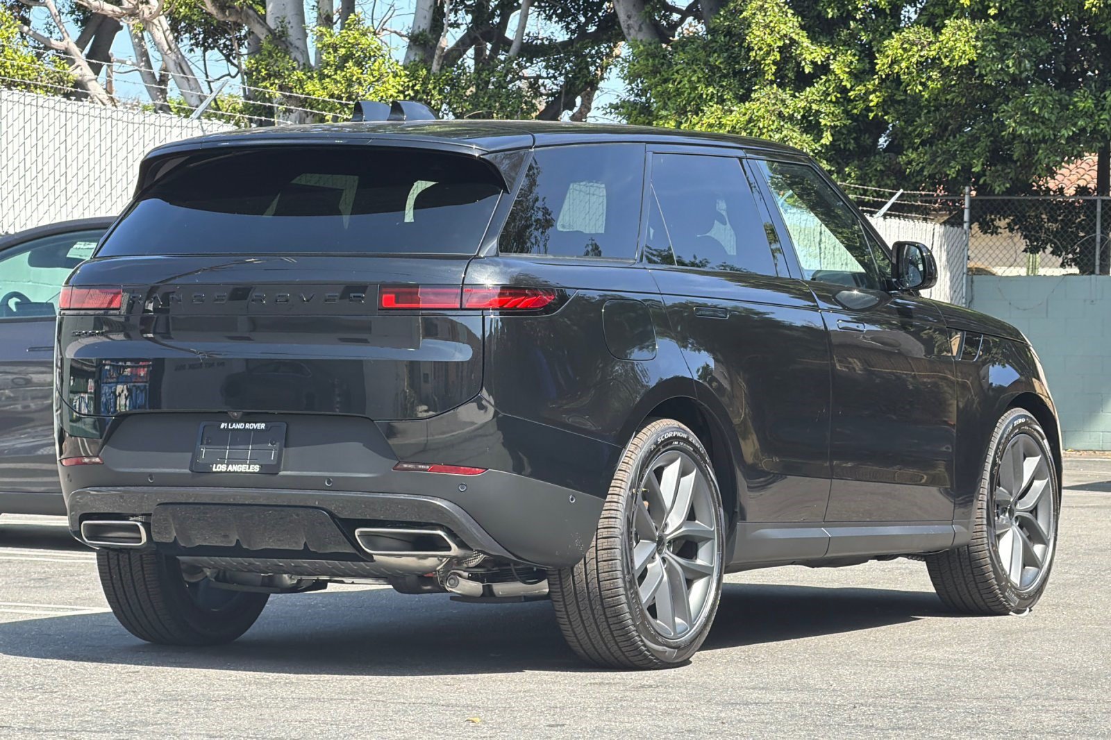 New 2027 Land Rover Range Rover Sport SE AWD/4WD image 9