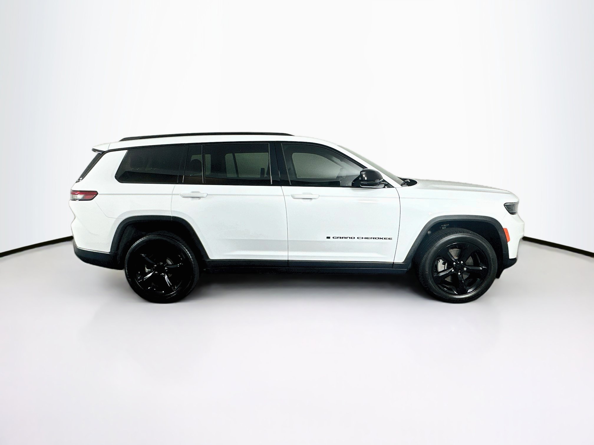 Used 2023 Jeep Grand Cherokee L Limited w/ Luxury Tech Group II AWD/4WD image 10