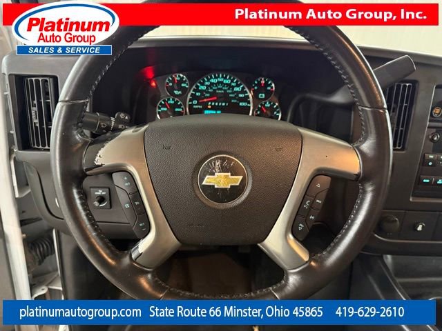 Used 2016 Chevrolet Express 3500 Extended RWD image 15