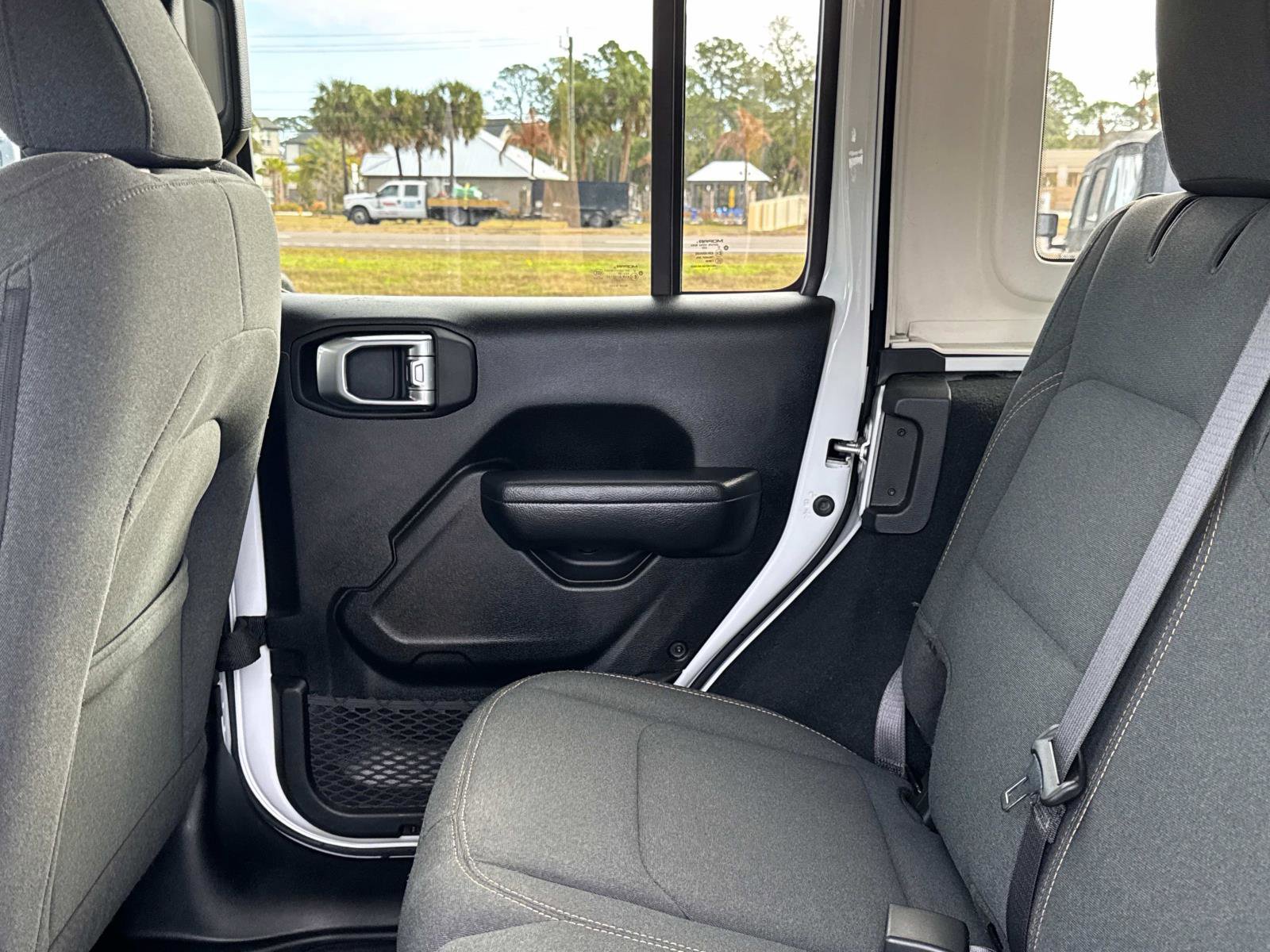 Used 2024 Jeep Wrangler Sport S image 14