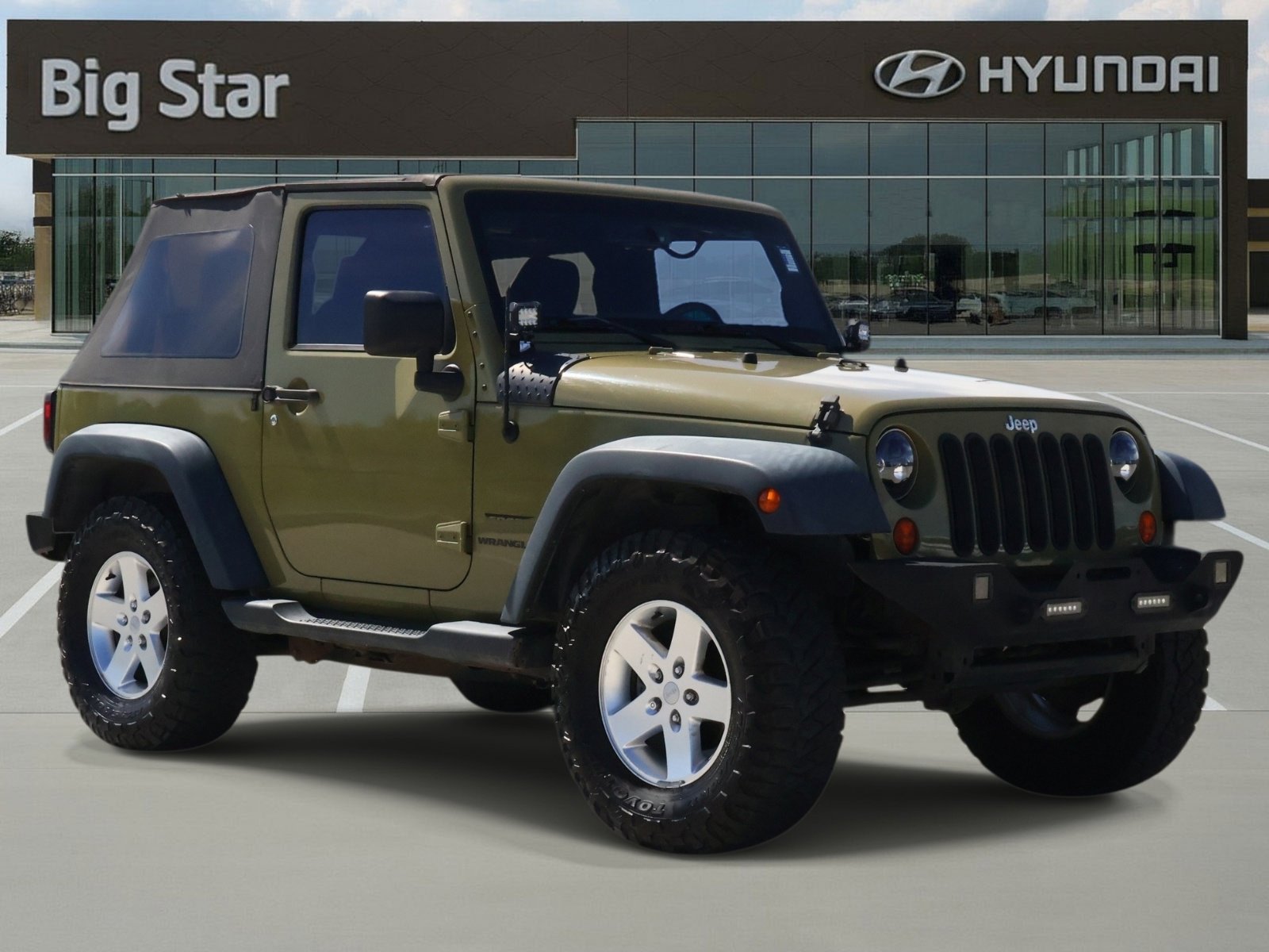 Used 2013 Jeep Wrangler Sport AWD/4WD image 6