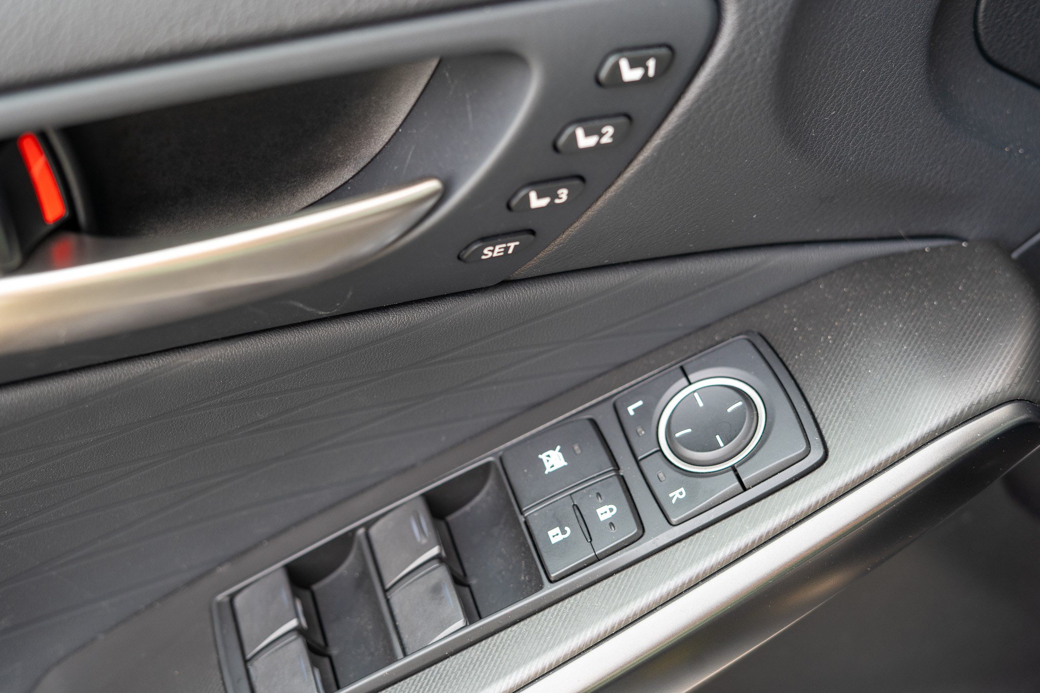 Used 2023 Lexus IS 350 F Sport w/ Memory Package RWD image 12