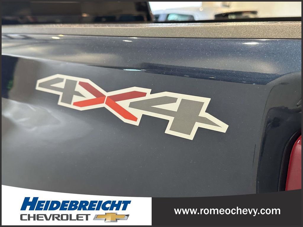 Used 2020 Chevrolet Silverado 2500 LTZ w/ LTZ Premium Package image 14