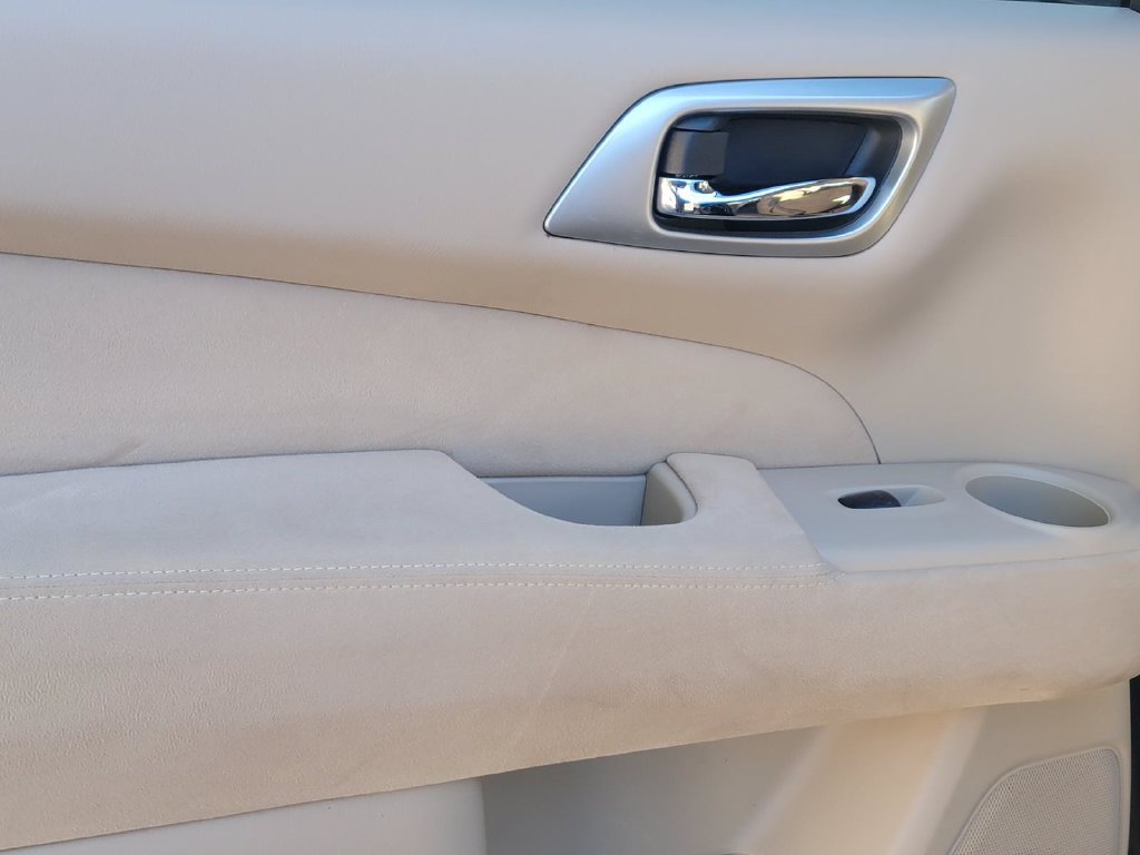 Used 2015 Nissan Pathfinder S FWD image 15