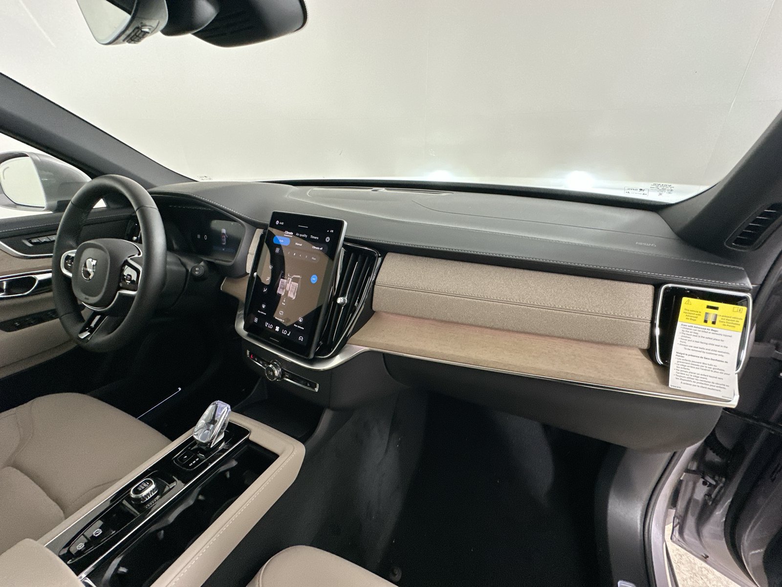 New 2026 Volvo XC90 T8 Plus w/ Protection Package AWD/4WD image 45