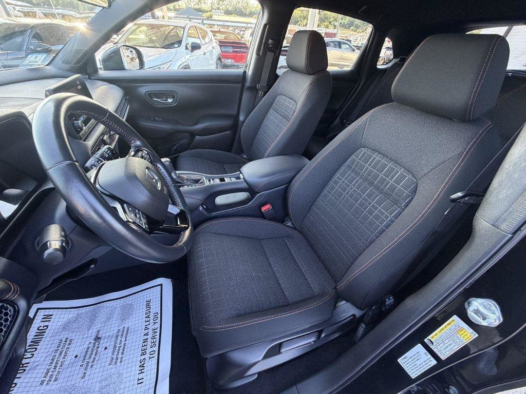 Used 2023 Honda HR-V Sport image 10