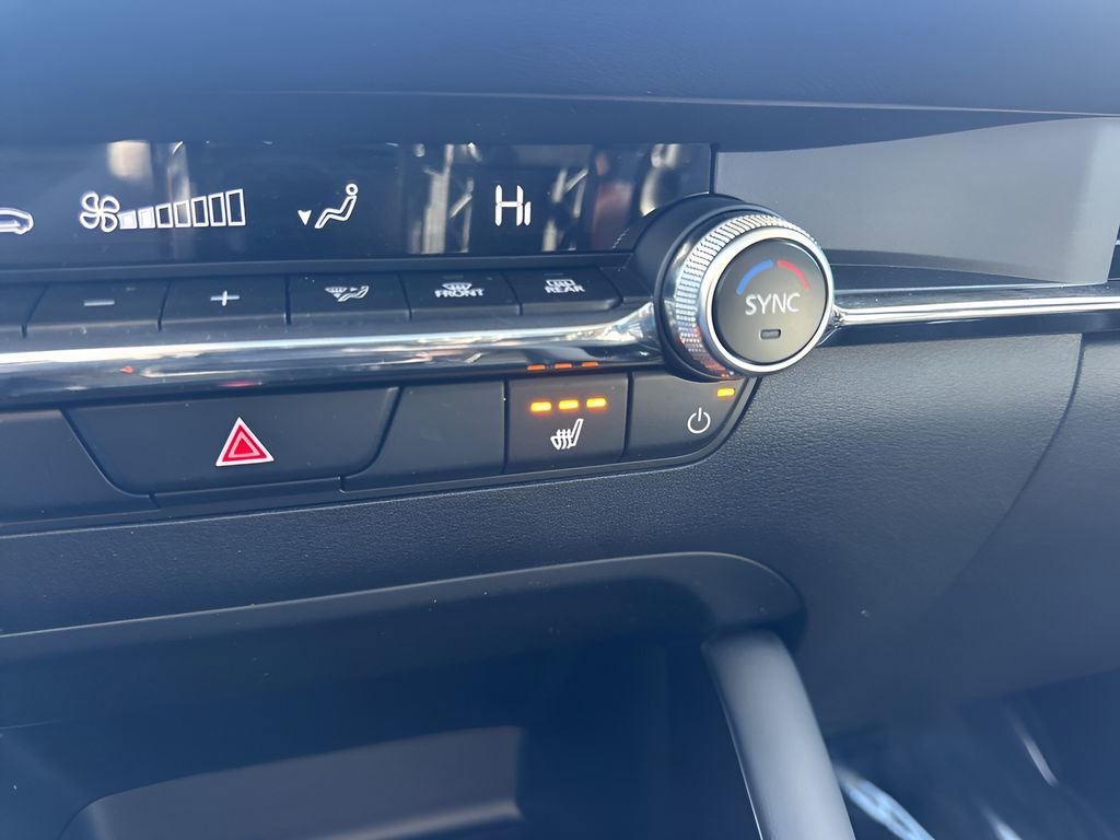 Used 2024 MAZDA MAZDA3 s image 21