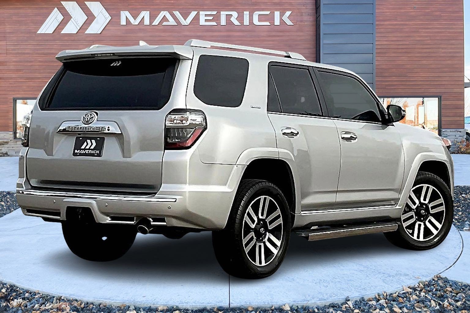 Used 2022 Toyota 4Runner Limited image 5