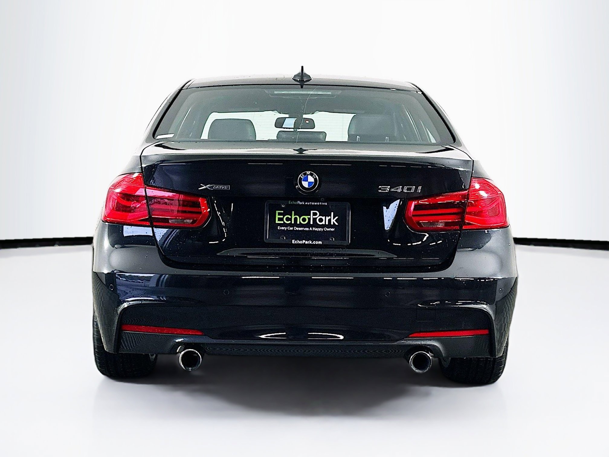 Used 2017 BMW 340i xDrive Sedan image 7