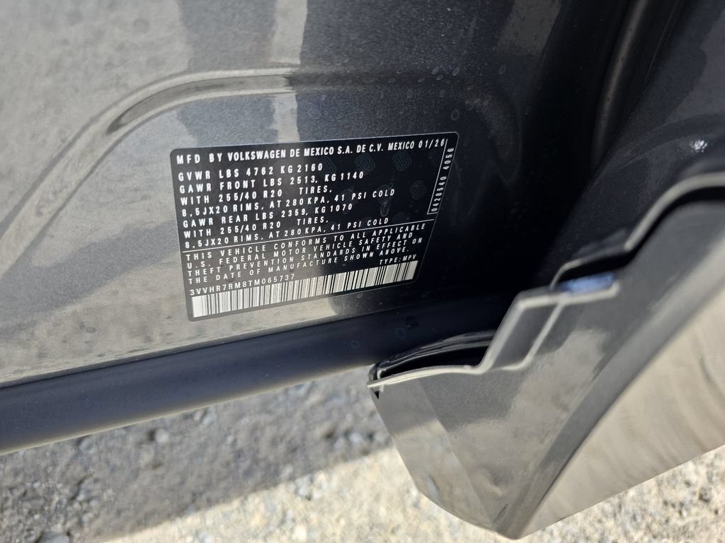 New 2026 Volkswagen Tiguan SE R-Line FWD image 32