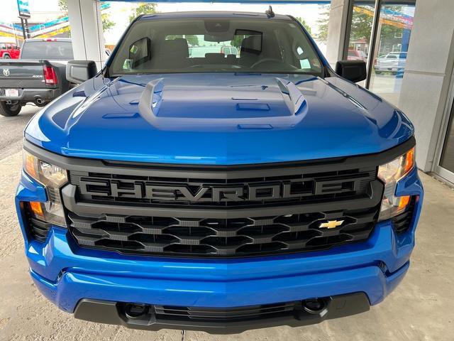 New 2025 Chevrolet Silverado 1500 Custom image 3