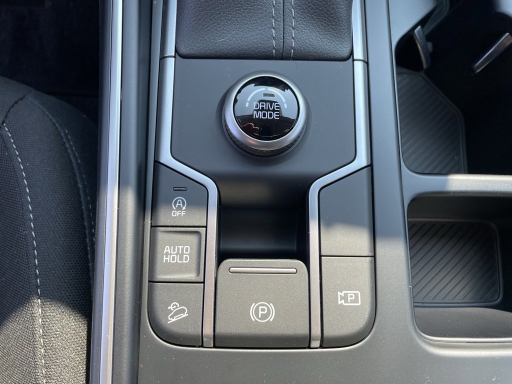 New 2026 Kia Sorento LX image 19