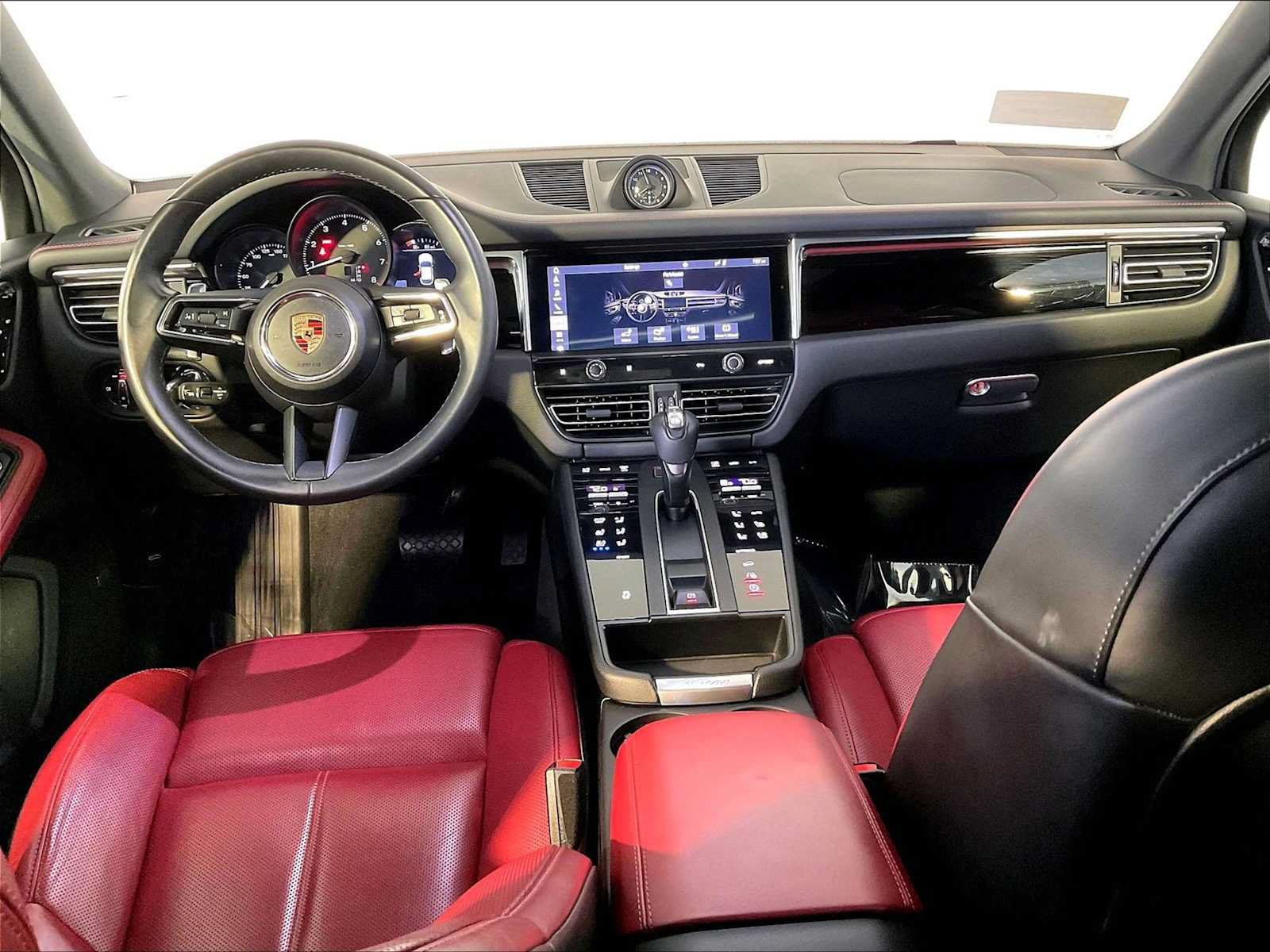 Used 2024 Porsche Macan AWD/4WD image 14