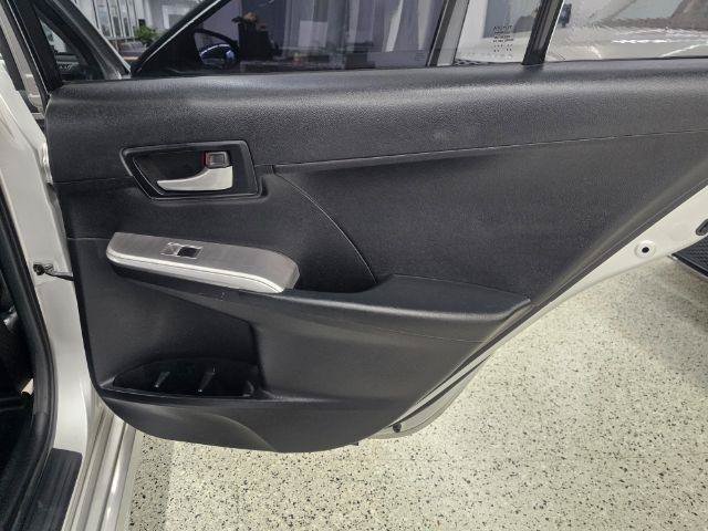Used 2014 Toyota Camry SE FWD image 26