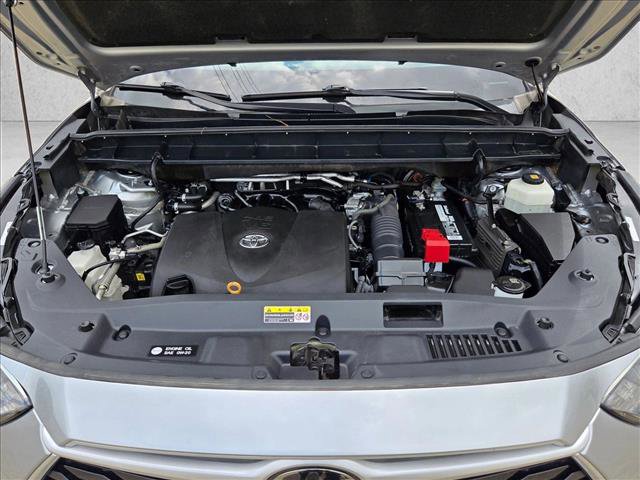 Used 2021 Toyota Highlander XLE FWD image 22