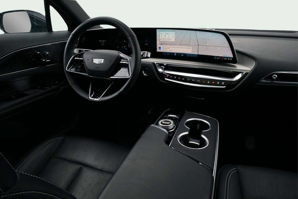 Used 2024 Cadillac Lyriq Luxury RWD image 28