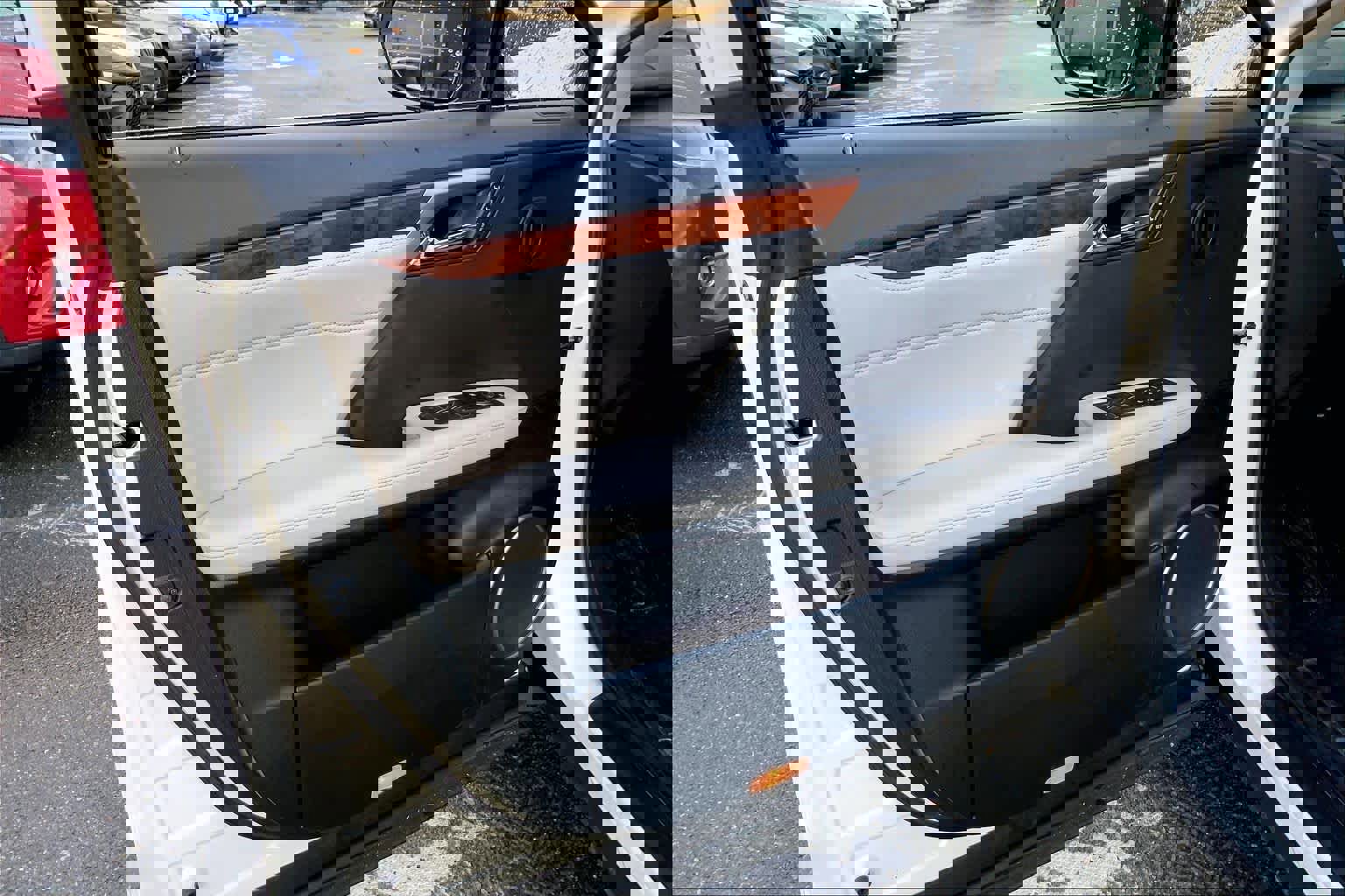 Used 2019 Lexus RX 350L w/ Premium Package image 21