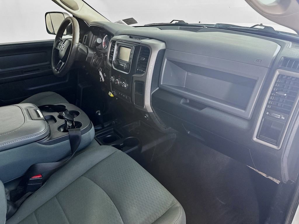 Used 2018 RAM 2500 Tradesman w/ Chrome Appearance Group image 29