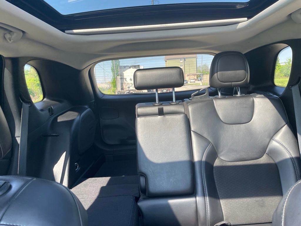 Used 2021 Jeep Cherokee Latitude Plus w/ Sun & Sound Group AWD/4WD image 23