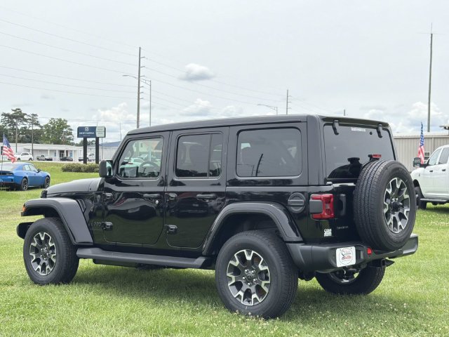 New 2026 Jeep Wrangler Unlimited Sahara w/ Safety Group AWD/4WD image 12