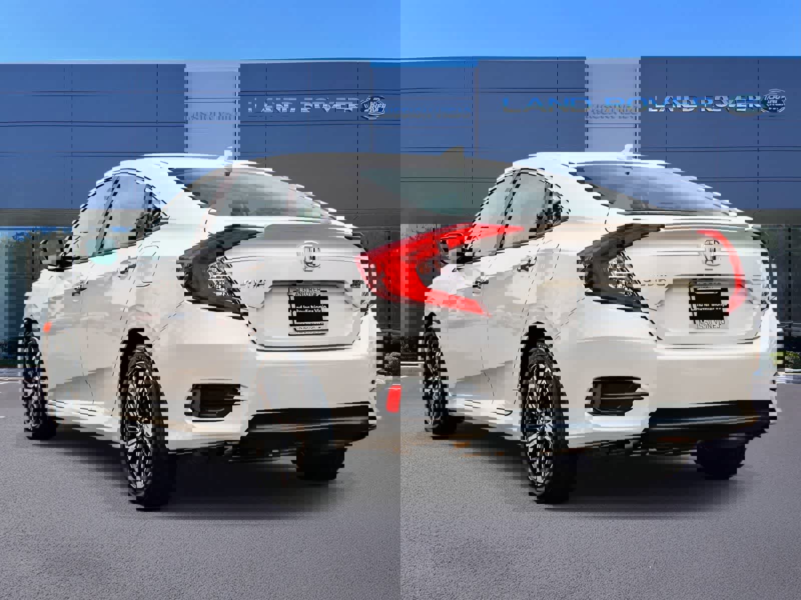 Used 2016 Honda Civic Touring image 6