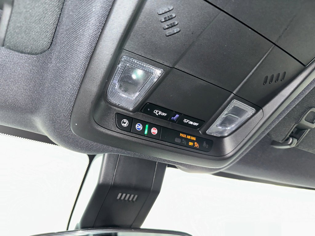 Certified 2022 Chevrolet Equinox RS w/ LPO, Floor Liner Package image 15