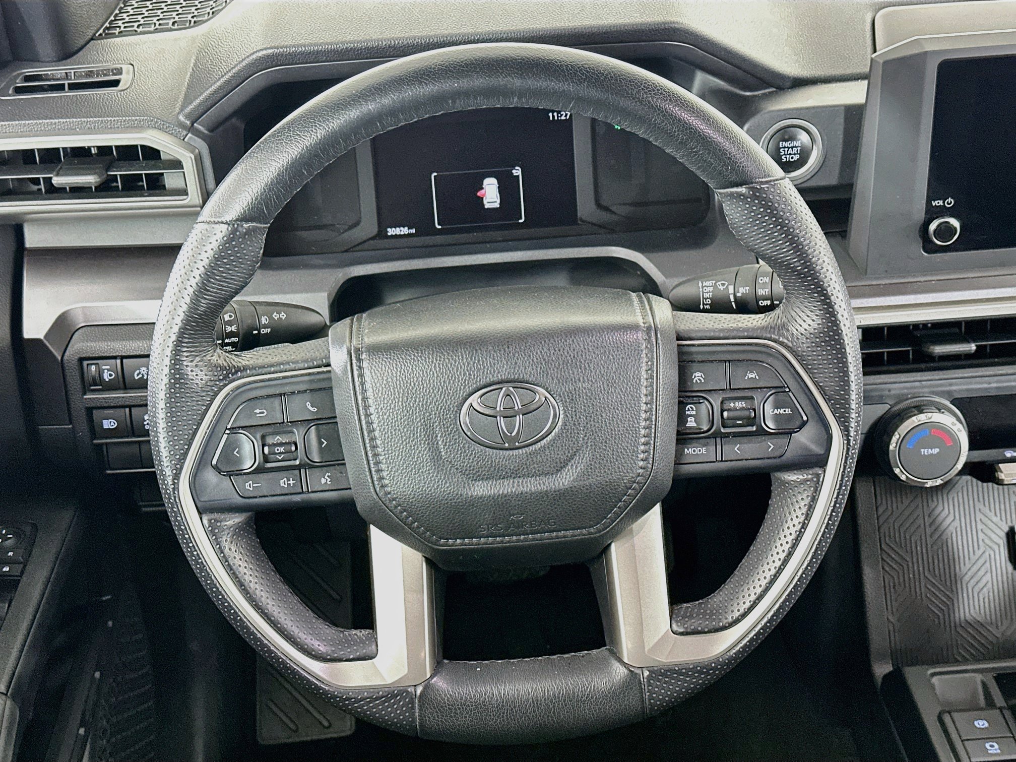 Used 2025 Toyota 4Runner SR5 AWD/4WD image 18
