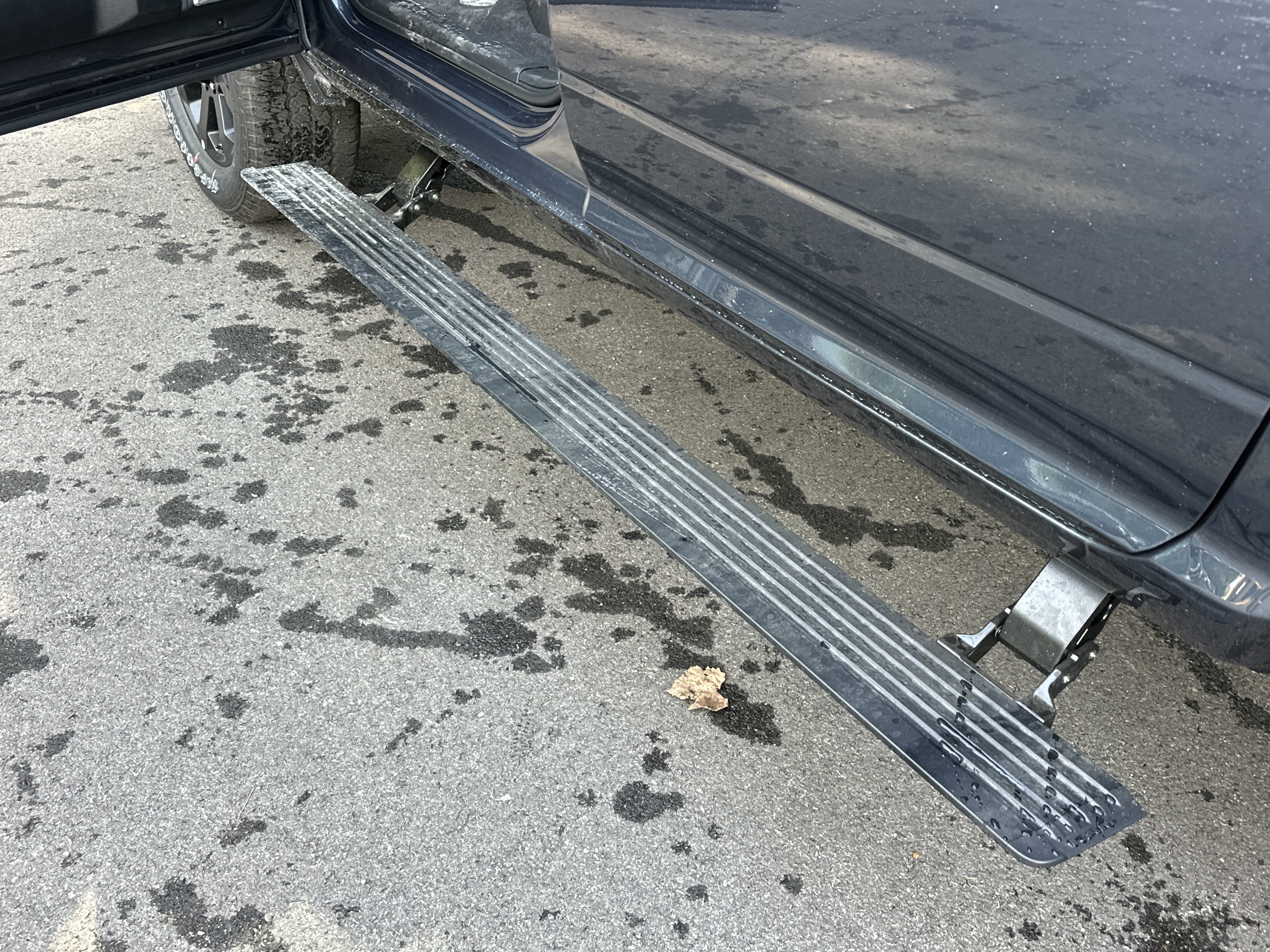 New 2027 RAM 2500 Laramie AWD/4WD image 30
