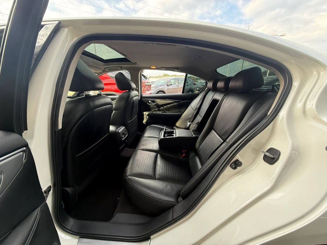 Used 2017 INFINITI Q50 Sport AWD/4WD image 16