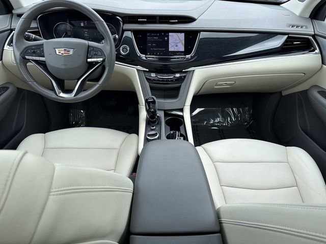 Used 2024 Cadillac XT6 Premium Luxury w/ LPO, Floor Liner Package AWD/4WD image 18